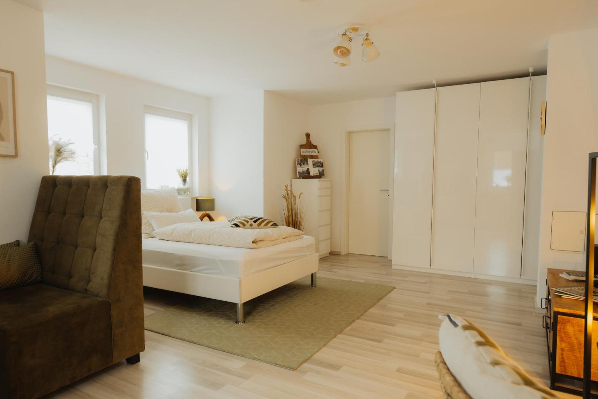 40Qm Wohlfuehl-Apartment Im Gruenen Mit Sorglospaket Wuppertal Bagian luar foto